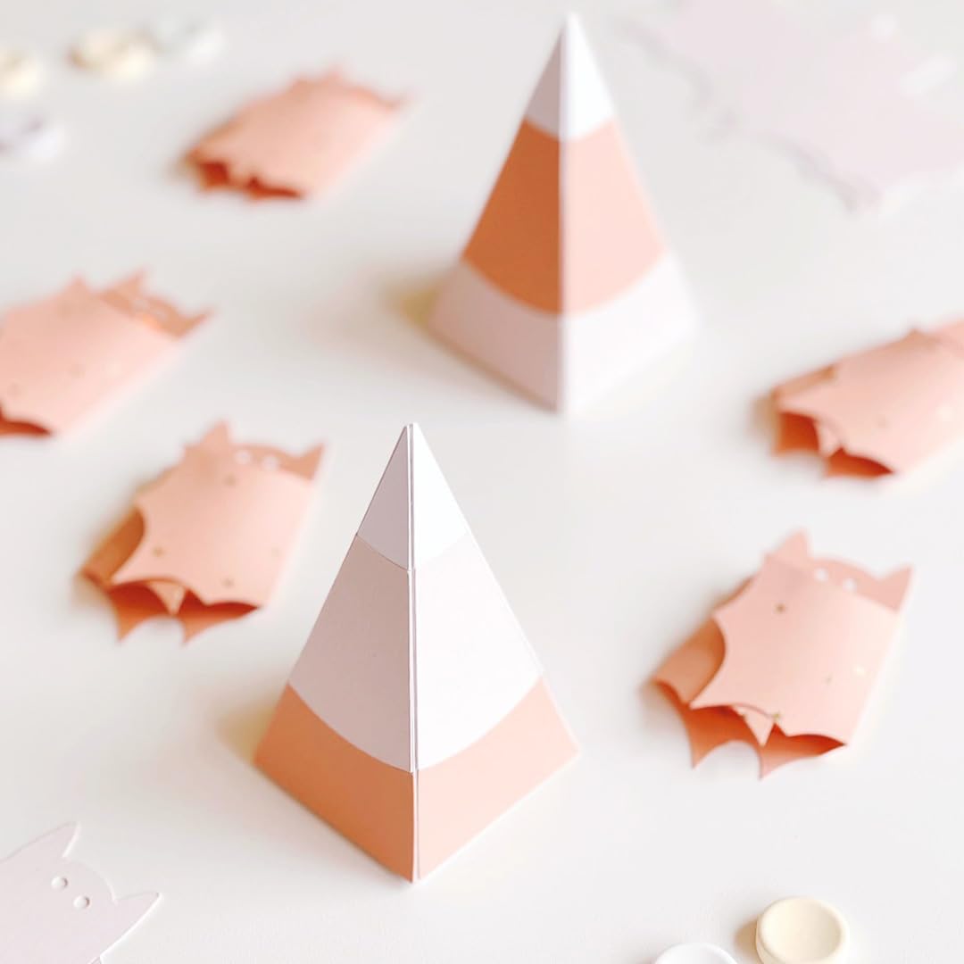 Ellen Hutson Pyramid Box Die for Crafting