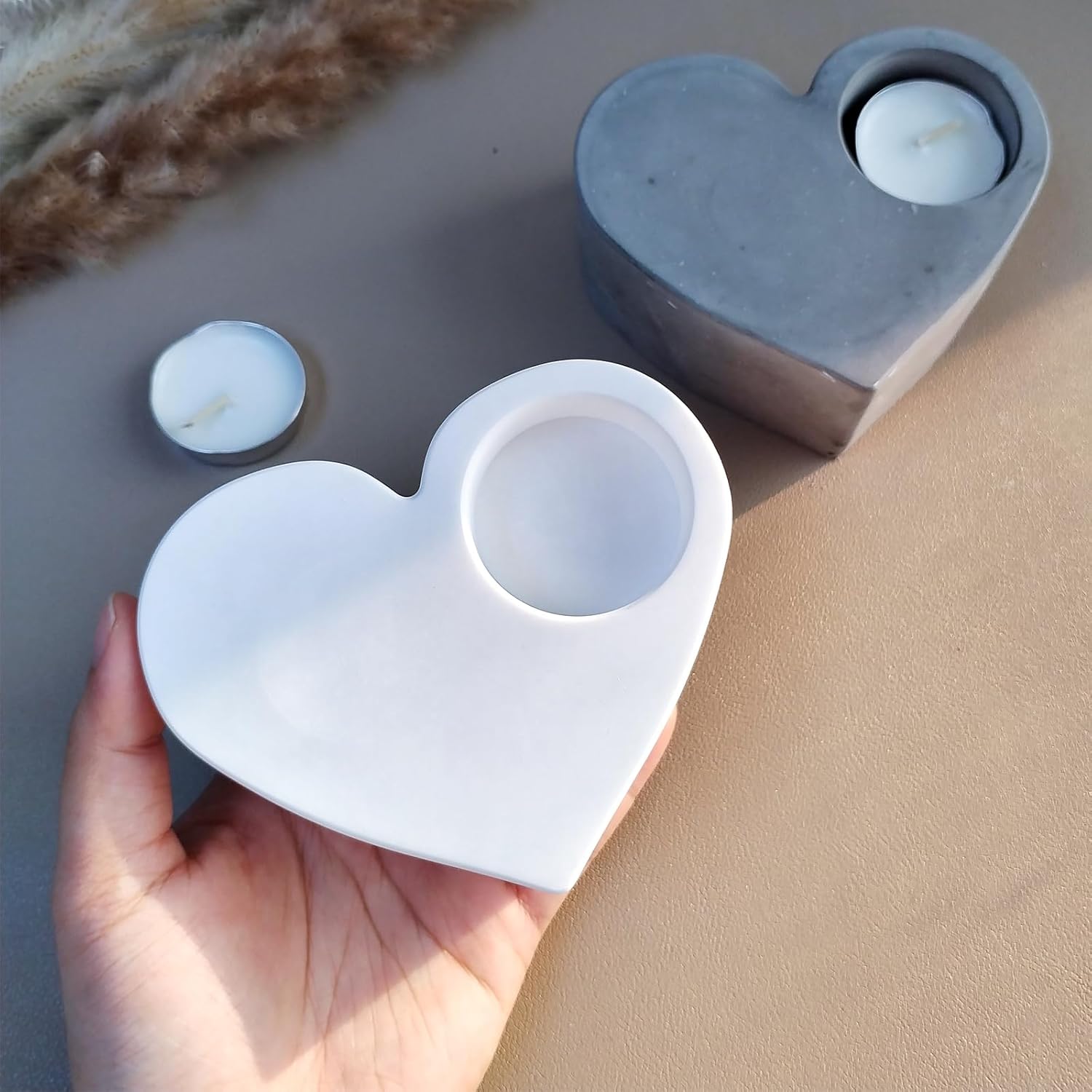 Wehous Valentine Resin Heart Candle Holder Mold
