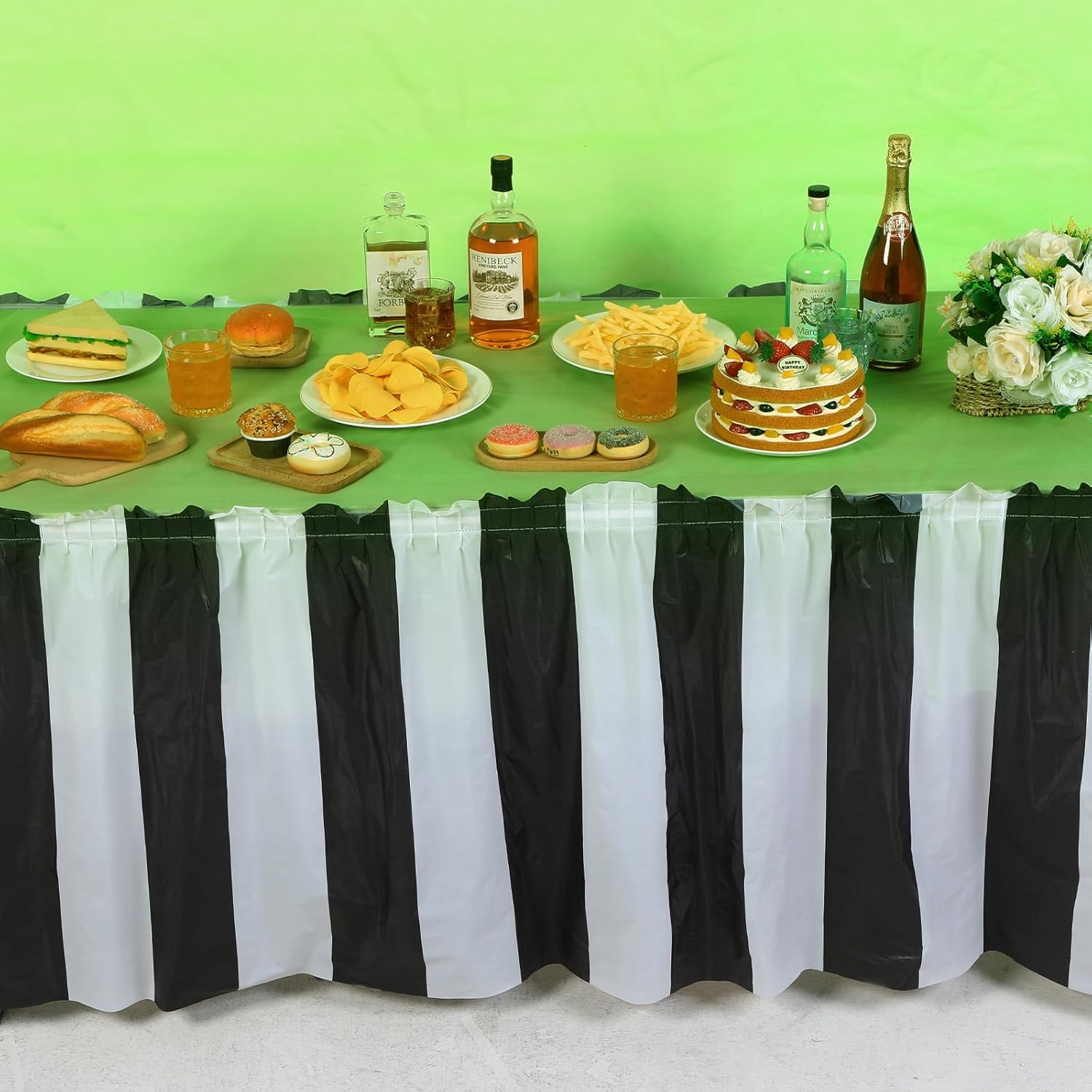 Tegeme 6 Pcs Halloween Black and White Party Decorations