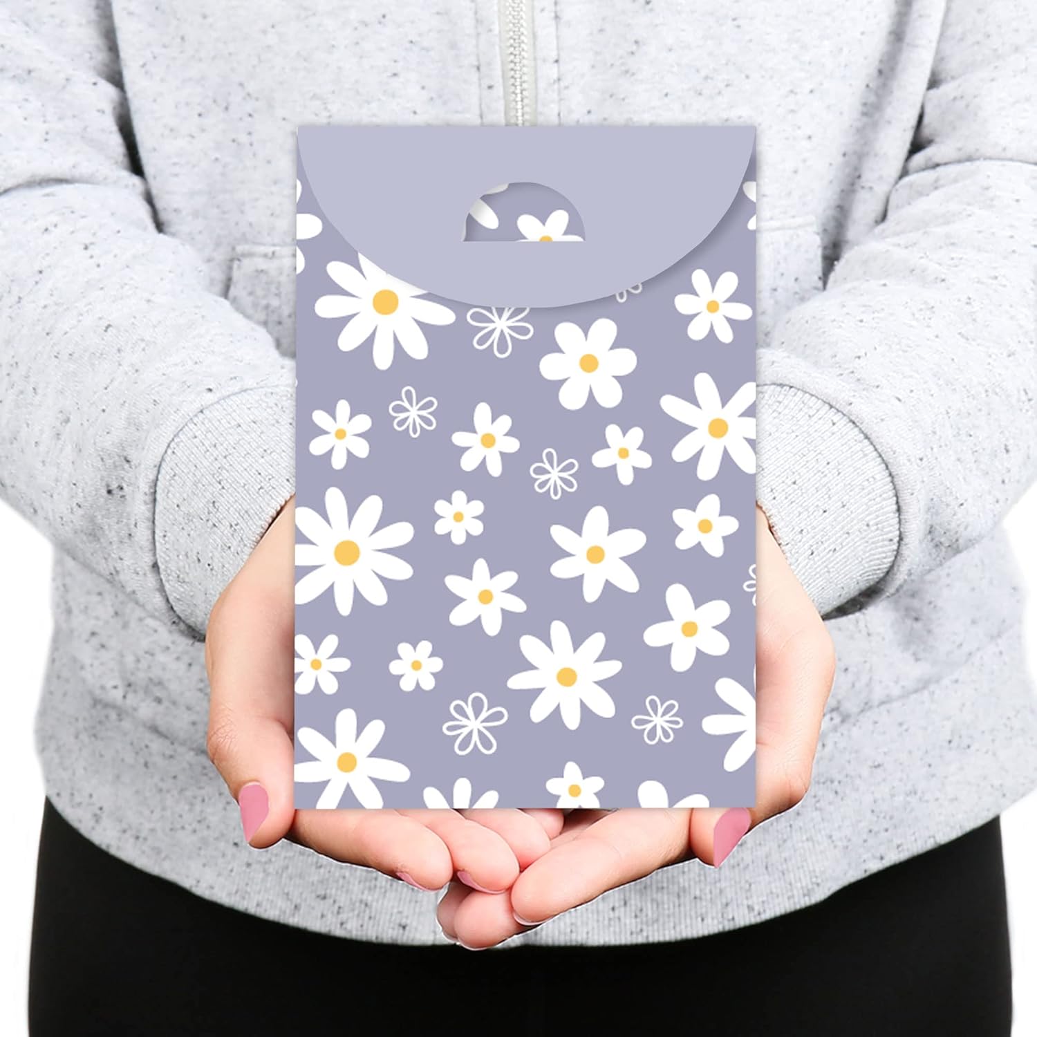 Purple Daisy Flowers Party Favor Bags Set of 12
