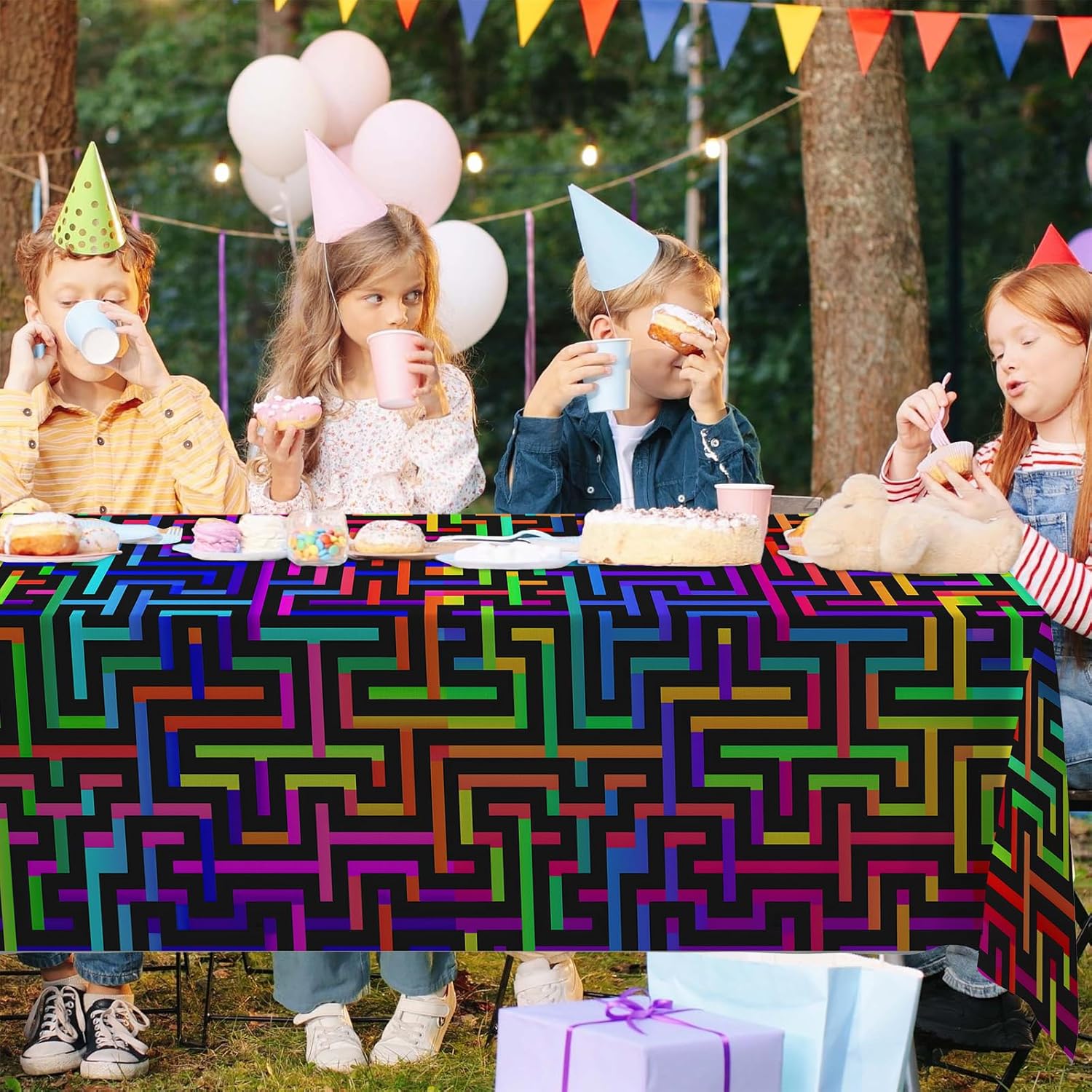 Junliang Neon Maze Tablecloths for Parties and Events