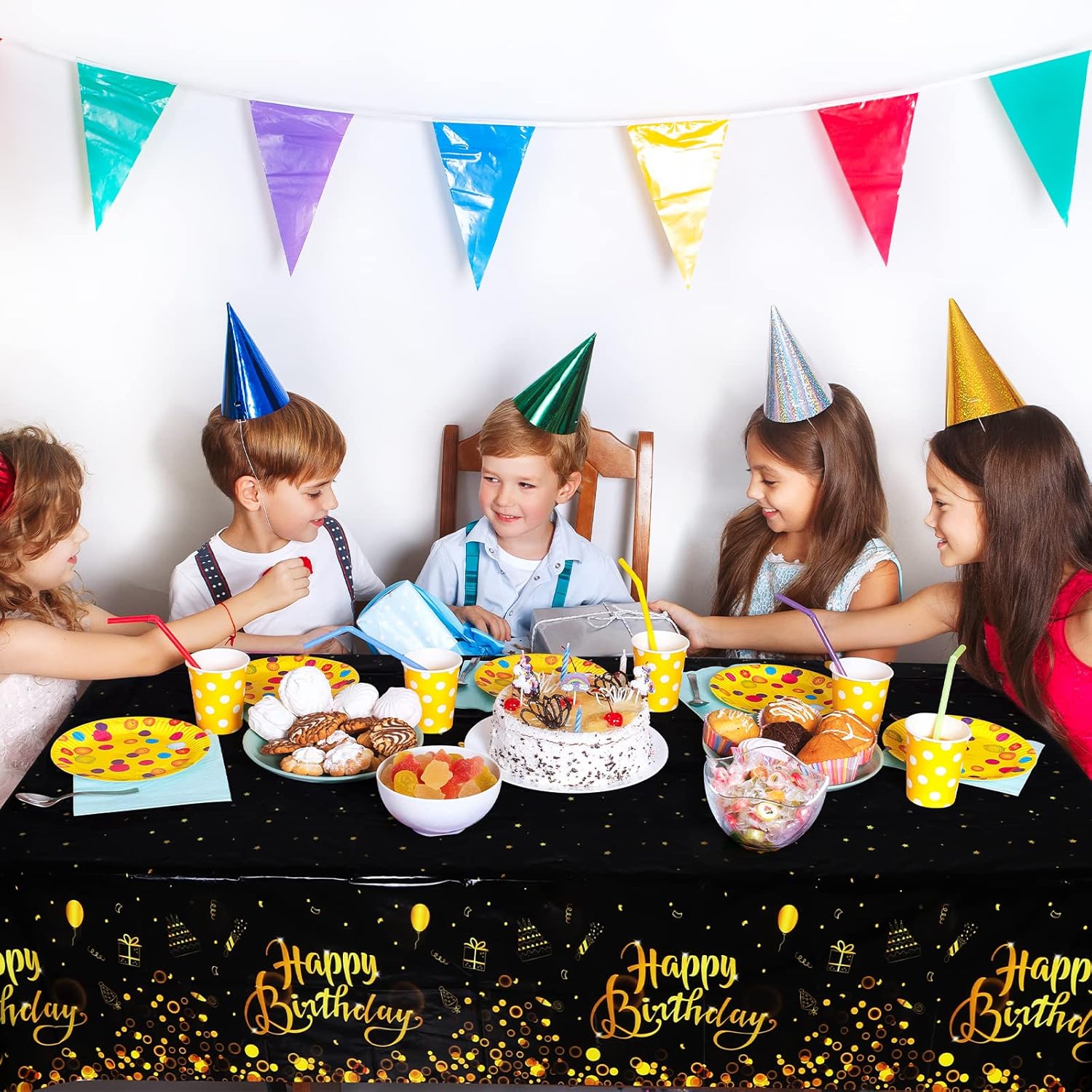 TURSTIN 2 Pack Happy Birthday Tablecloths